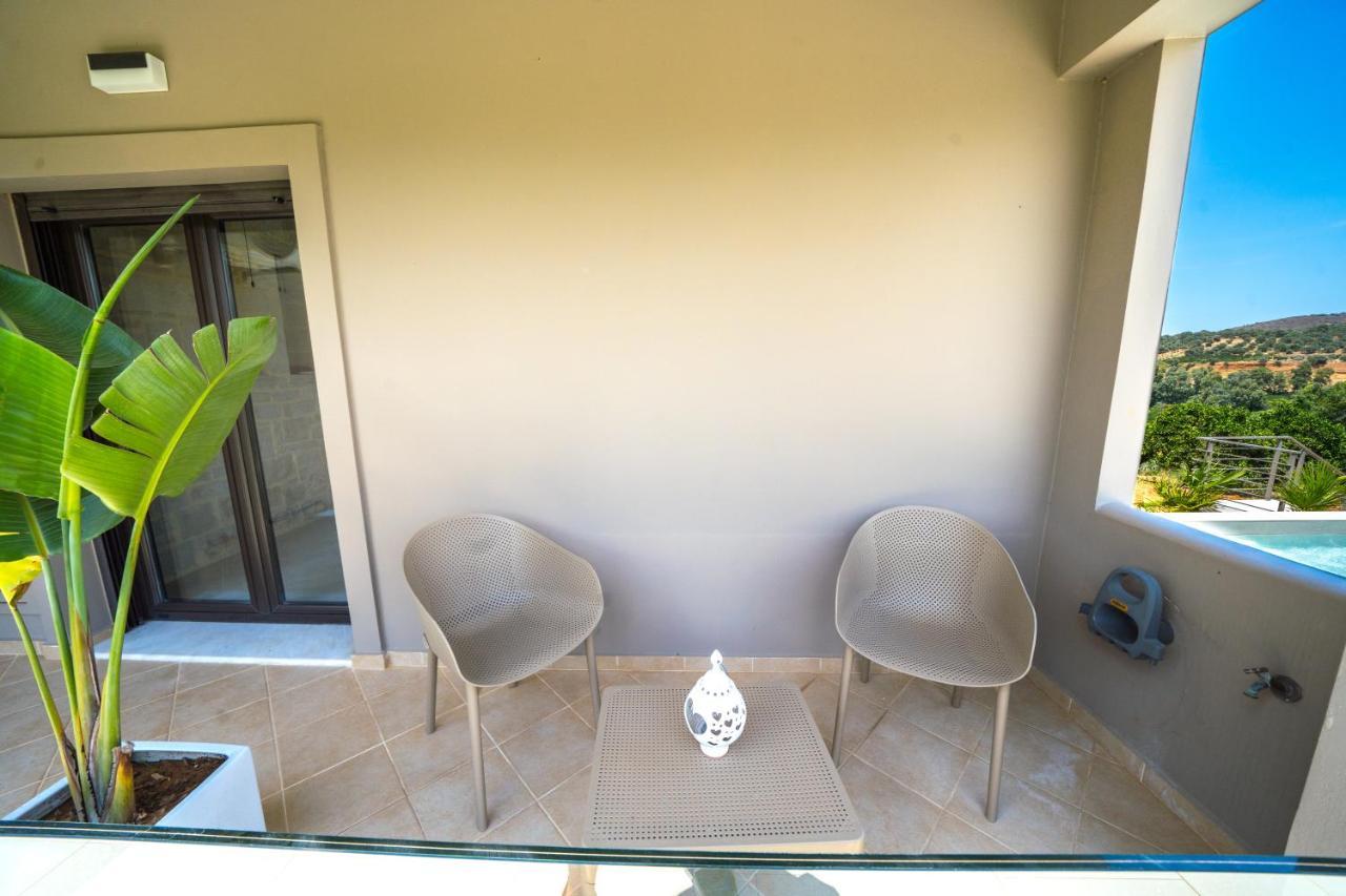 Villa Florentina ✩ Private Pool ✩ Bbq ✩ 7 Guests Alikianos Zewnętrze zdjęcie