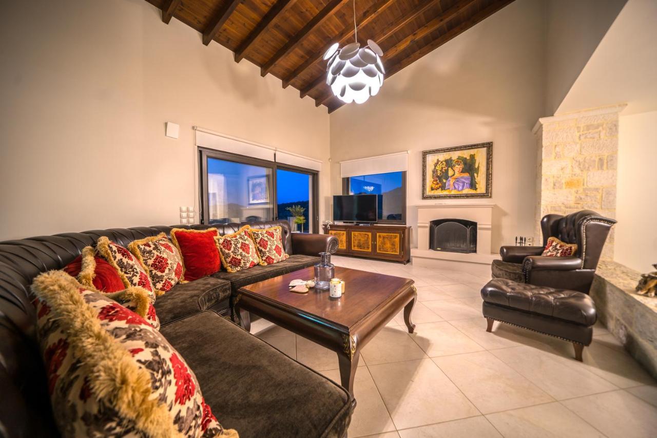 Villa Florentina ✩ Private Pool ✩ Bbq ✩ 7 Guests Alikianos Zewnętrze zdjęcie